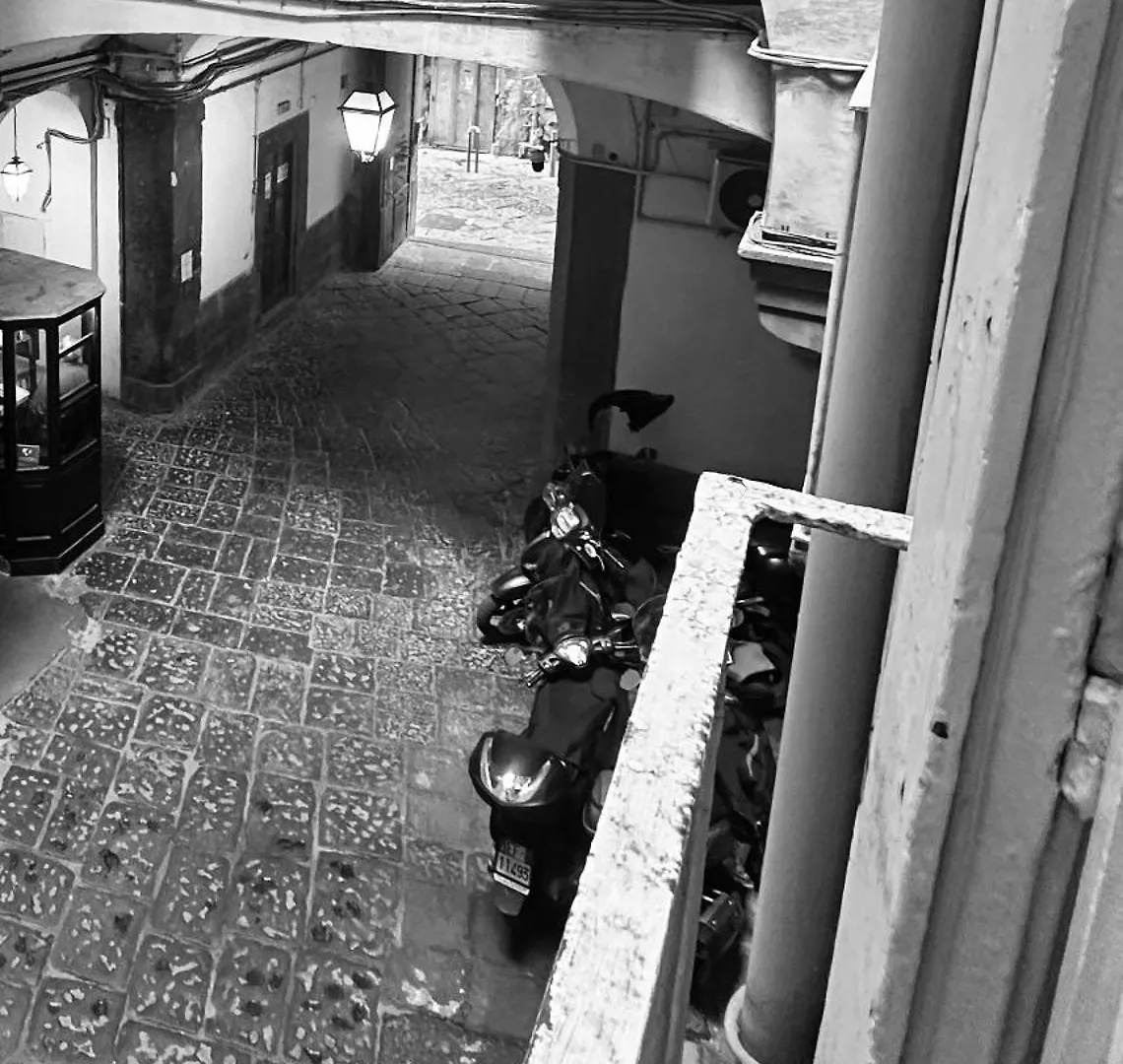 Dimora Del Plebiscito Home Naples Apartment